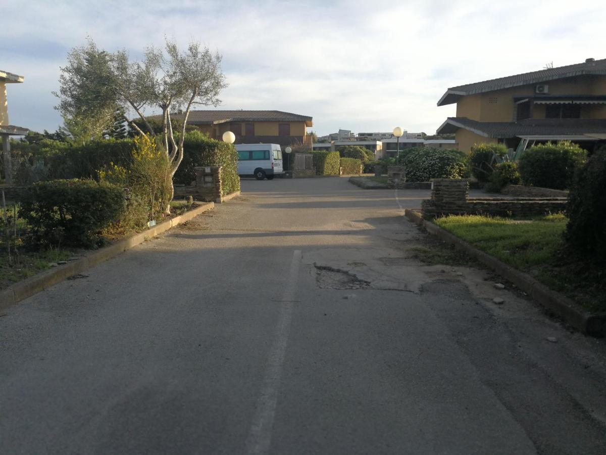 L' Elicriso, A Pochi Passi Dal Mare Con Giardino Privato - The Elicriso, A Few Meters From The Sea, With Private Garden Apartment Stintino Exterior foto