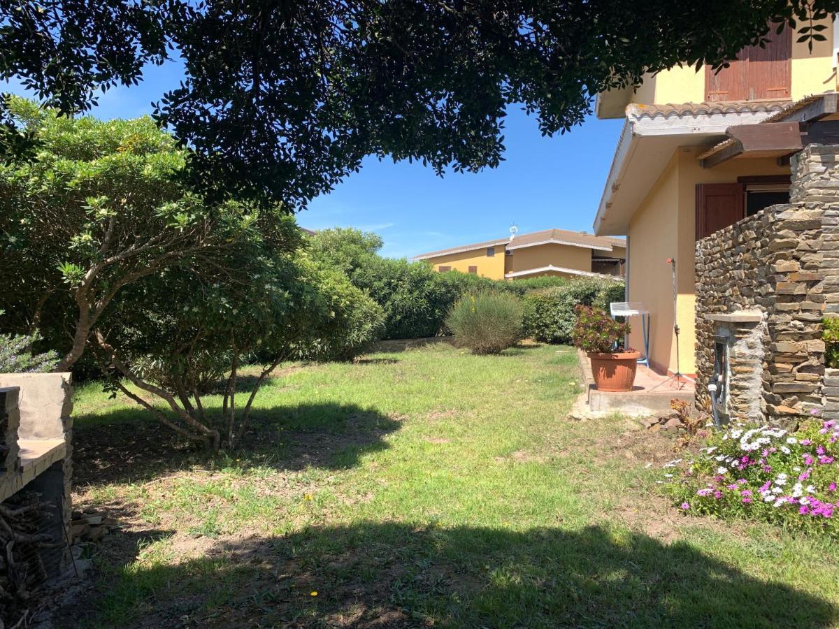 L' Elicriso, A Pochi Passi Dal Mare Con Giardino Privato - The Elicriso, A Few Meters From The Sea, With Private Garden Apartment Stintino Exterior foto